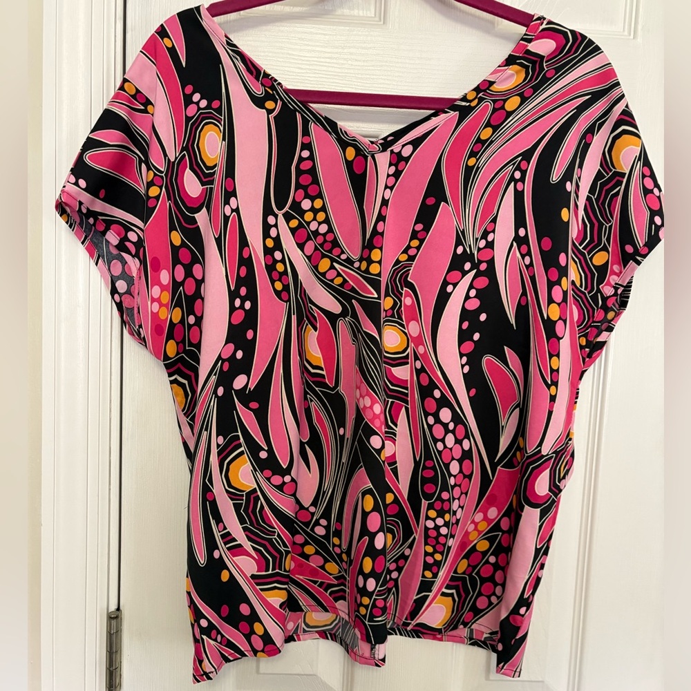 Pink & Black Abstract Print Women’s Blouse